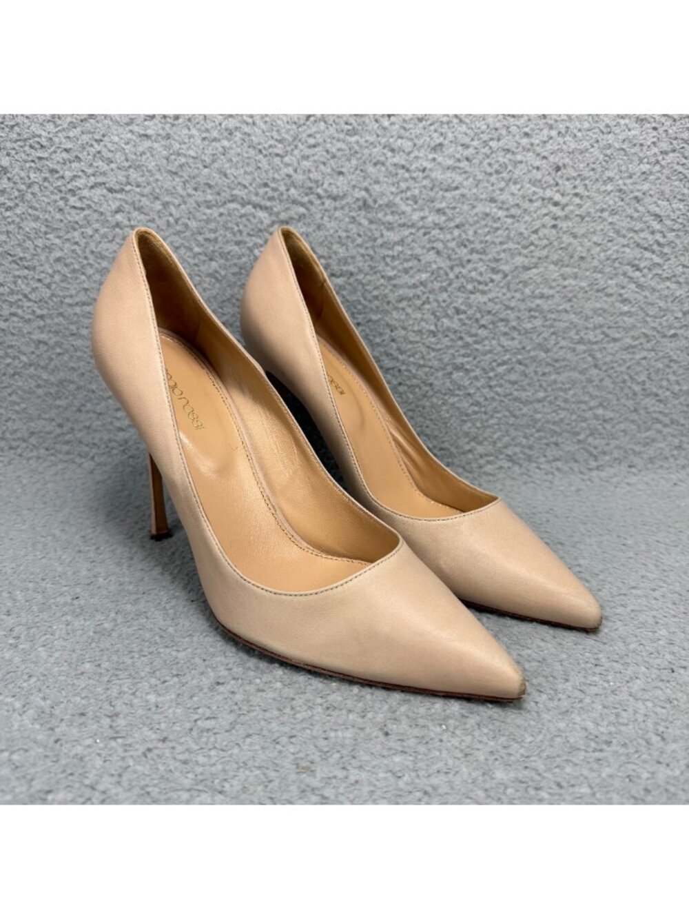 Sergio Rossi Pumps Womens 10 / 40 Shoes Beige Leather Pointed Toe Stiletto Heels